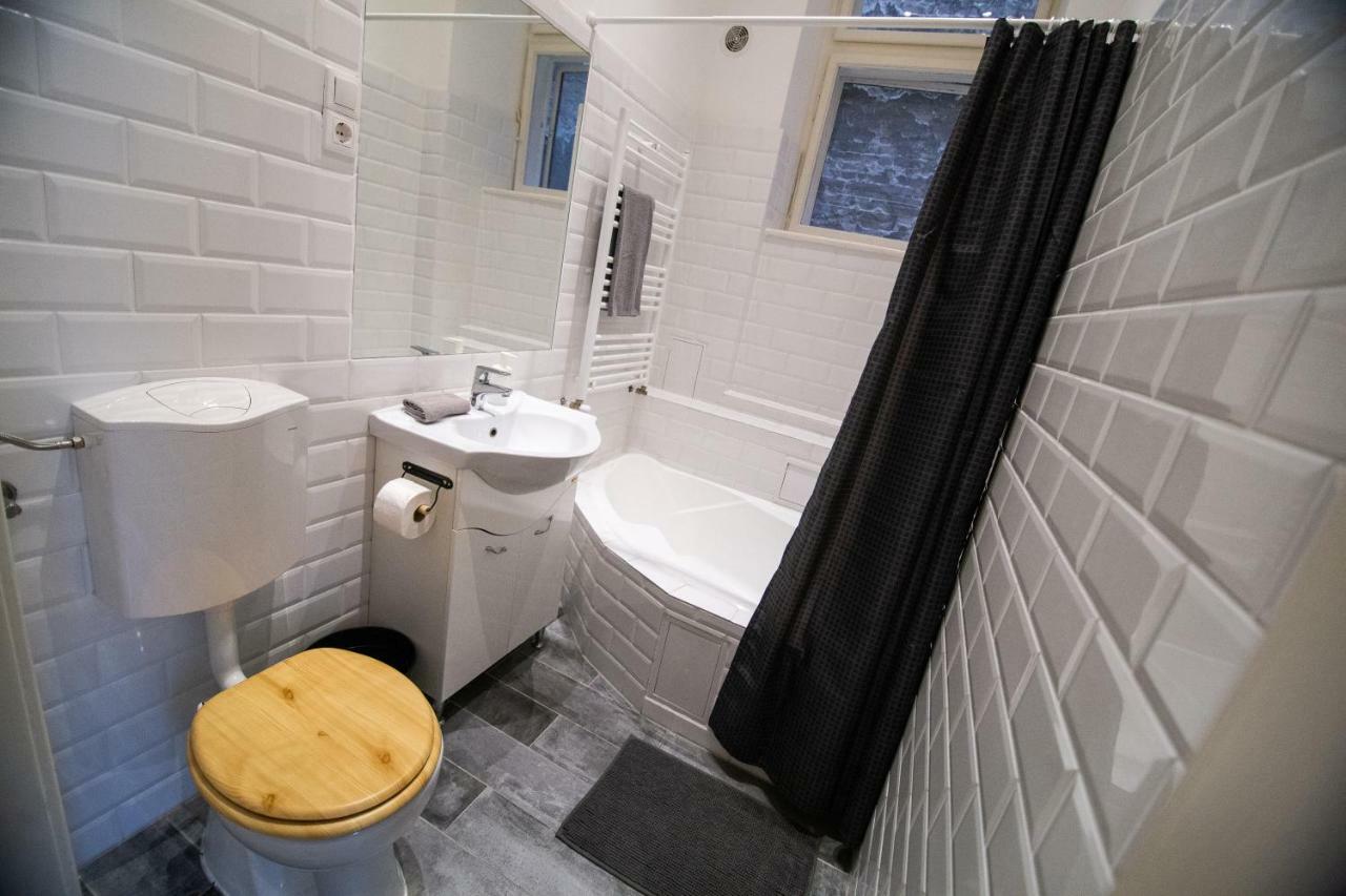 Cheerful And Cozy 2 Bedrooms 2 Bathrooms Apartment With Top Location Budapeşte Dış mekan fotoğraf